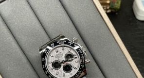 暗访：湖南资兴查获售价2514元爱彼腕表，对比原装，无法鉴定
